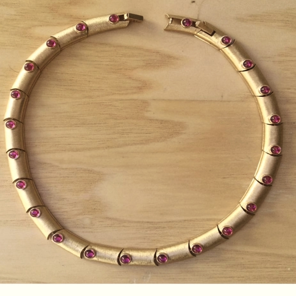 Trifari Matte Gold Necklace w/Pink Glass Cabochons